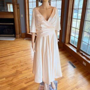 * Ada Bridal Ivory Cream Tea Length Short Sleeve Gown Wedding Dress Size 20